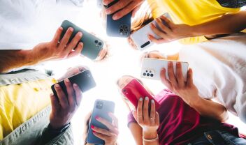 Περιορισμοί στα social media για ανηλίκους