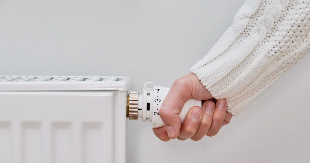 Οι αιτήσεις για το επίδομα θέρμανσης 2025-2026 ξεκινούν τη Δευτέρα 10 Νοεμβρίου μέσω myAADE. Δείτε αναλυτικά τα εισοδηματικά και περιουσιακά κριτήρια για την επιδότηση.