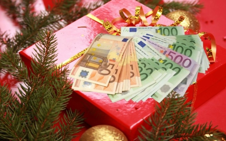 Πριν από τα Χριστούγεννα πληρώνονται Δώρο Χριστουγέννων, συντάξεις Ιανουαρίου