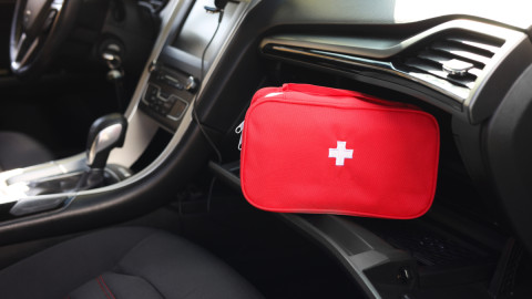 Φαρμακείο ΙΧ: Οι αλλαγές, τα πρότυπα και το πρόστιμο