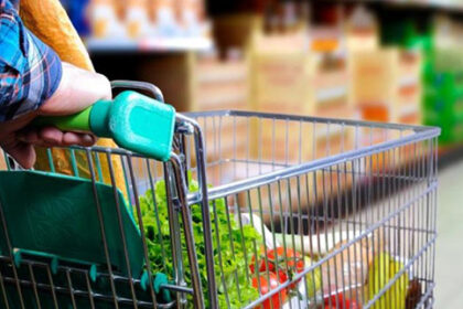 Τι αλλάζει στο Market Pass και στην ενίσχυση των 300 ευρώ